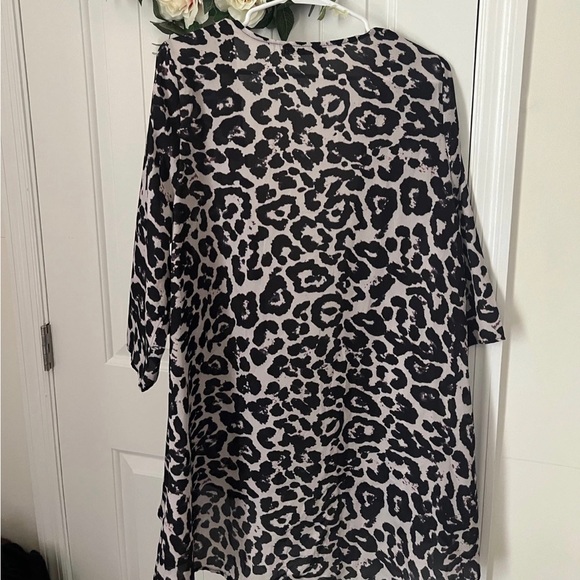 Pink Milly Leopard Cheetah Print
Pool Coverup - Picture 2 of 7